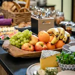Almlust - Hotel, Apartments,