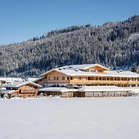 Hotel Almdorf Almlust 3*