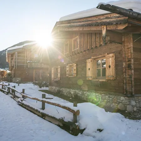 Ξενοδοχείο Almlust - Hotel, Apartments, 3*