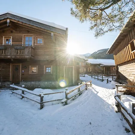 Ξενοδοχείο Almlust - Hotel, Apartments,