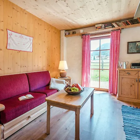 Ξενοδοχείο Almlust - Hotel, Apartments, Φλαχάου