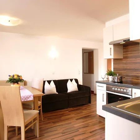 Almlust - Hotel, Apartments, Chalets 3*
