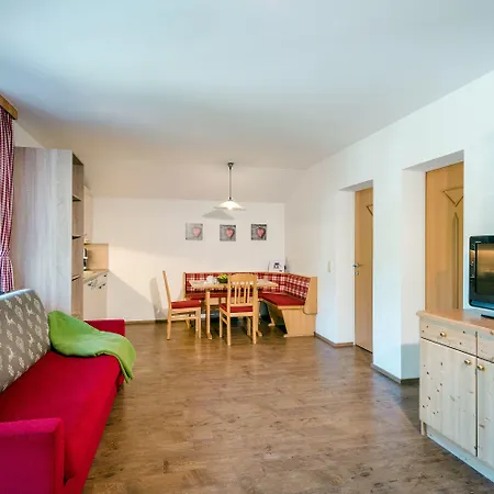 Ξενοδοχείο Almlust - Hotel, Apartments, 3*