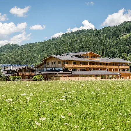 Almlust - Hotel, Apartments, 3* Φλαχάου