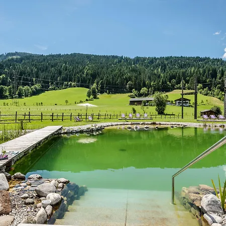 Almlust - Hotel, Apartments, Φλαχάου