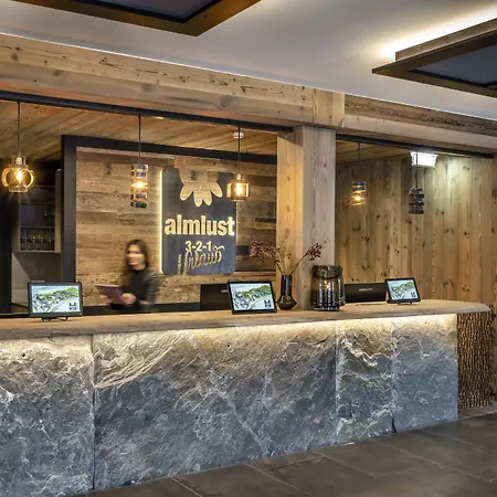 Hotel Almlust - Hotel, Apartments, Chalets Flachau