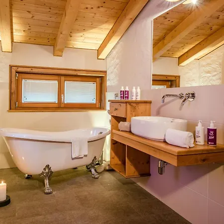 Hotel Almlust - Hotel, Apartments, Chalets