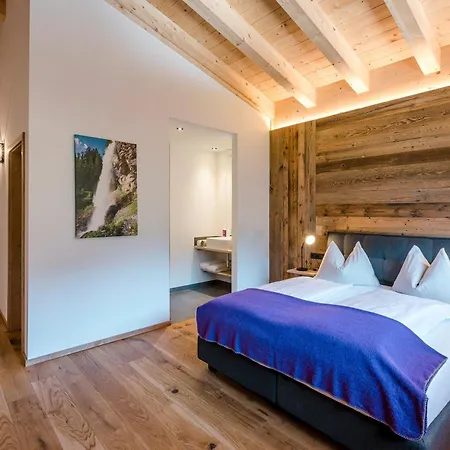 Hotel Almlust - Hotel, Apartments, Chalets