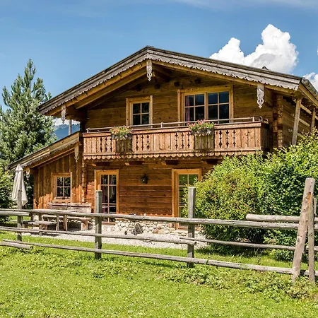 Hotel Almdorf Almlust