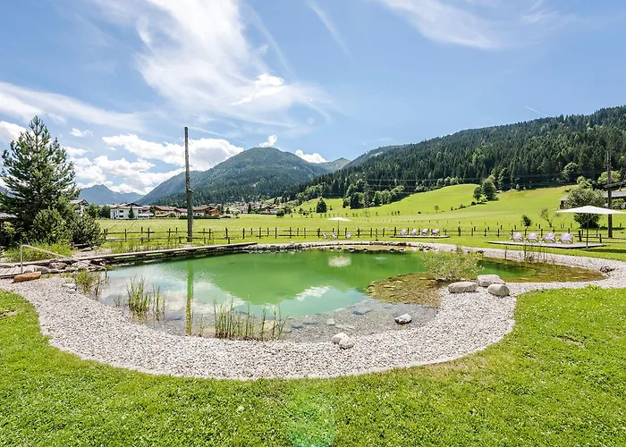 Hotell Almlust - Hotel, Apartments, Chalets Flachau