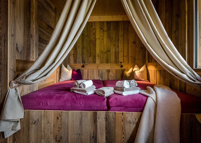 Almlust - Hotel, Apartments, Chalets Hotell