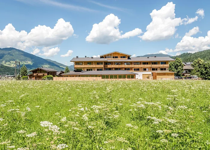 Almlust - Hotel, Apartments, Chalets 3*