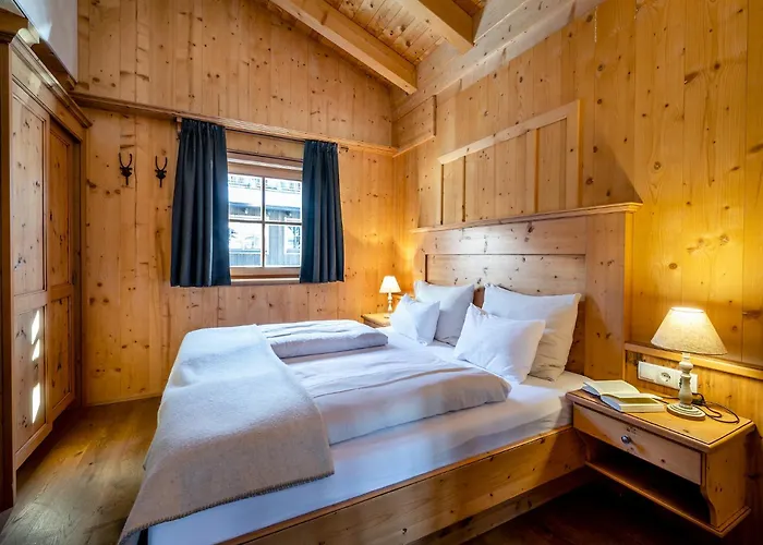 Hotel Almlust - Hotel, Apartments, Flachau