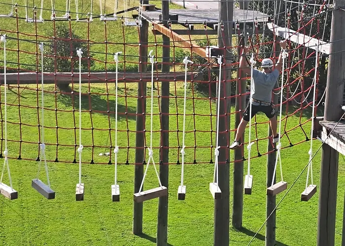 Hotell Almlust - Hotel, Apartments, Chalets Flachau